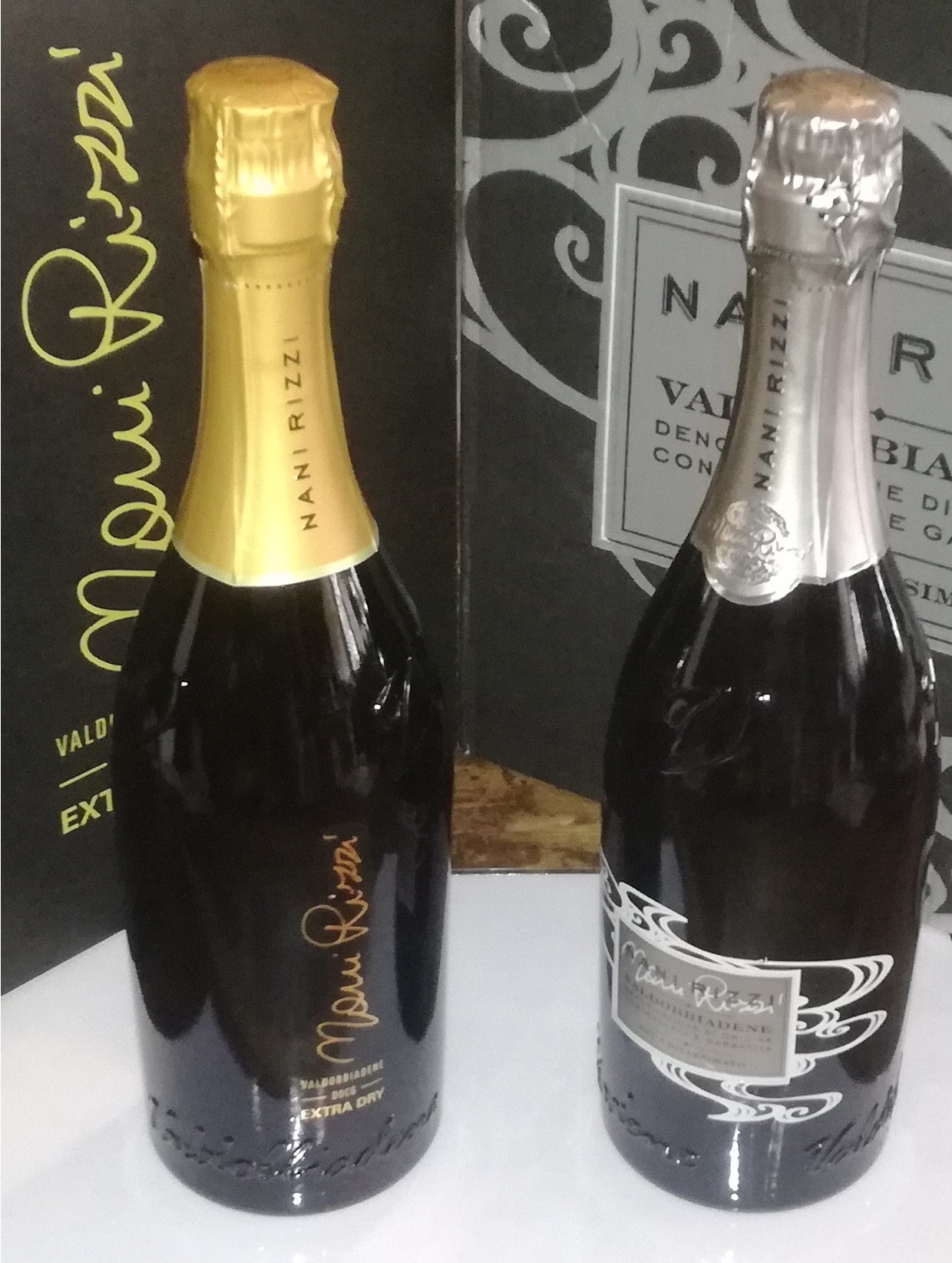 pizza e prosecco due bottiglie di prosecco